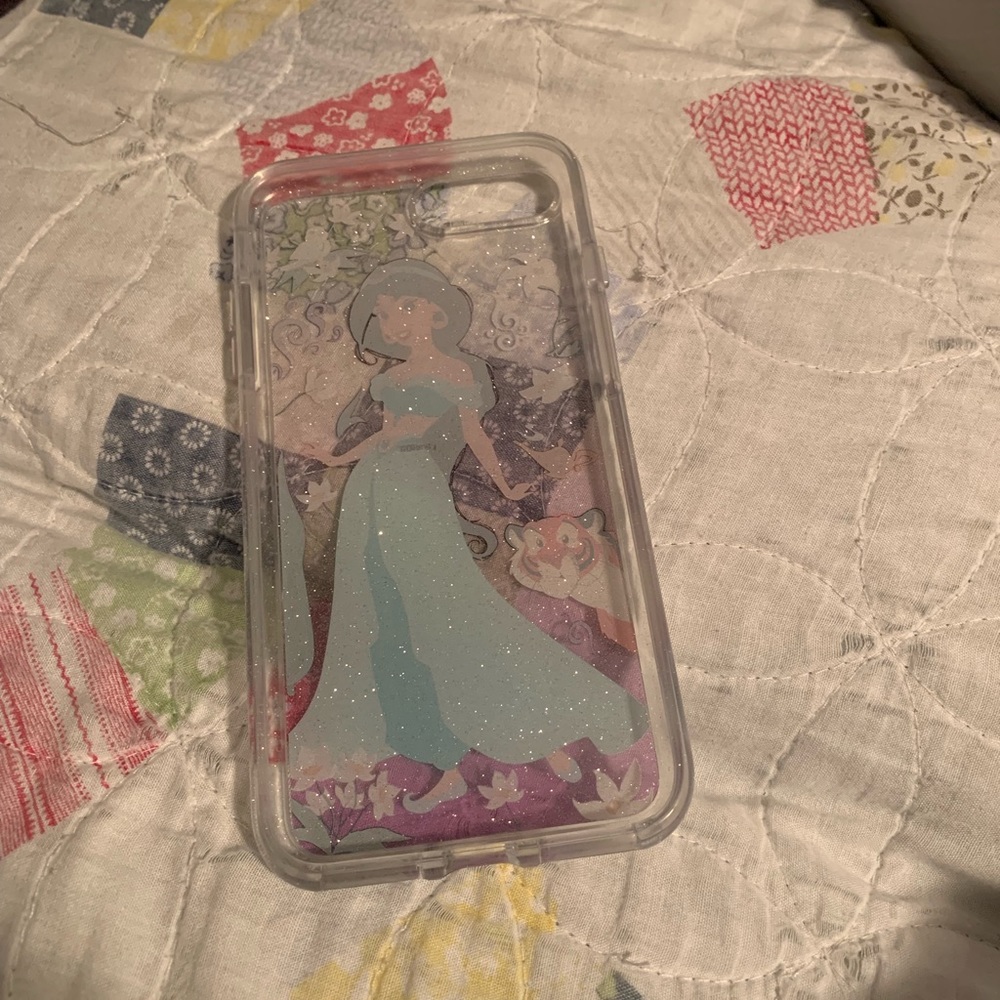 iPhone 8 Plus Disney Otter Box case
